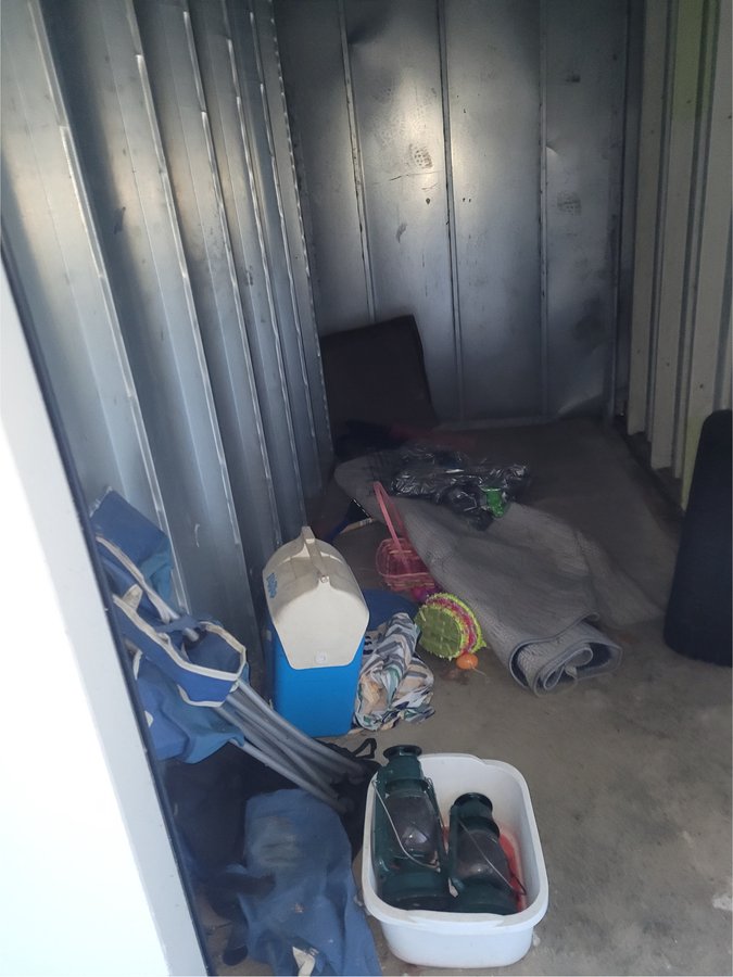 5 x 10 storage unit in Latham, NY