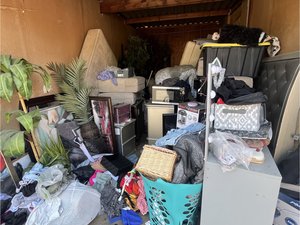 10 x 20 unit in Fresno