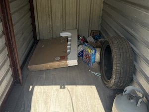 5 x 10 unit in Eagle Pass