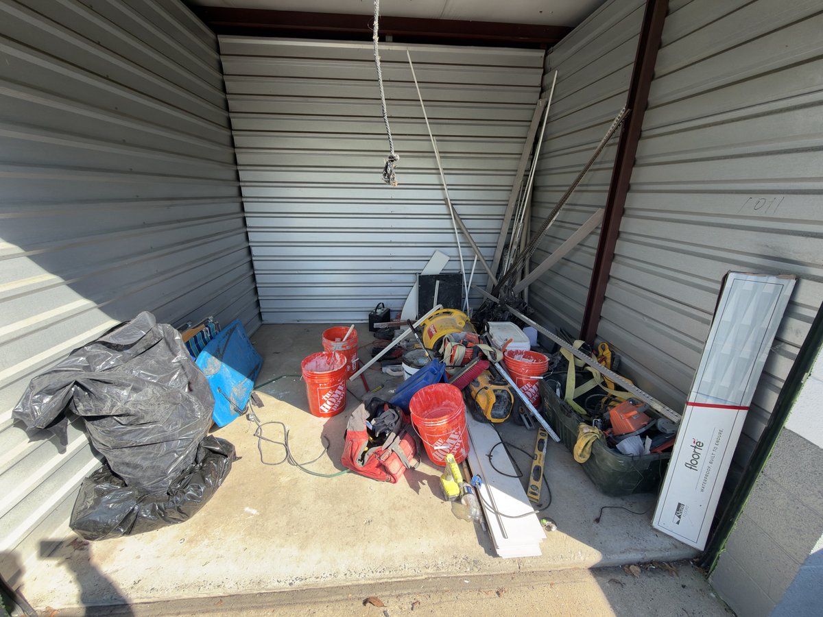 10 x 10 storage unit in Bensalem, PA