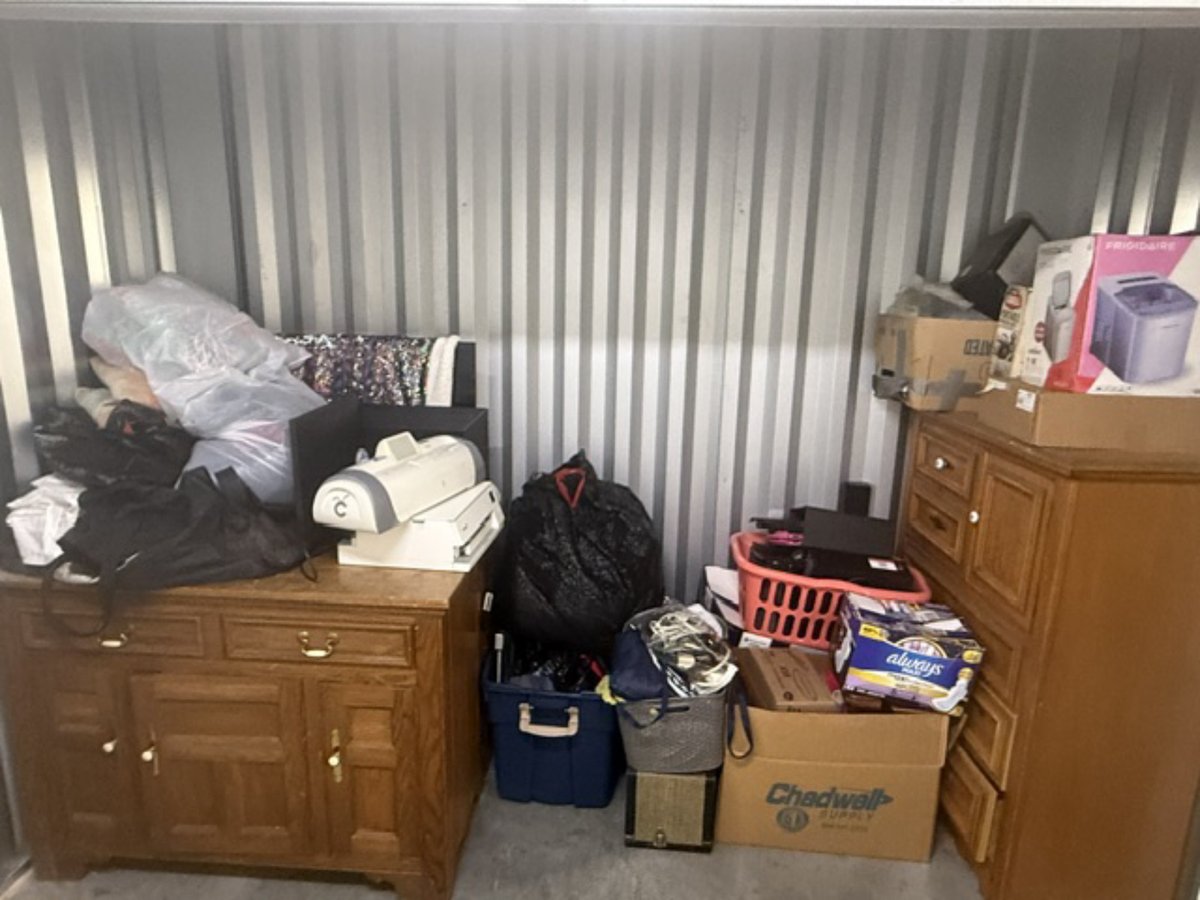 10 x 5 storage unit in Sewickley, PA