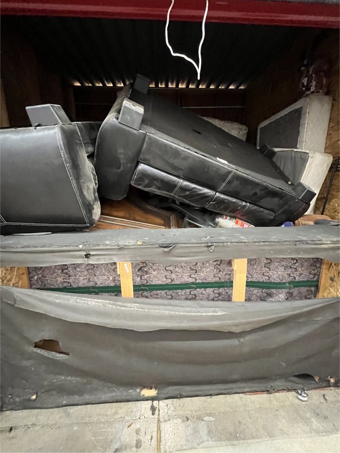 10 x 10 storage unit in Fresno, CA