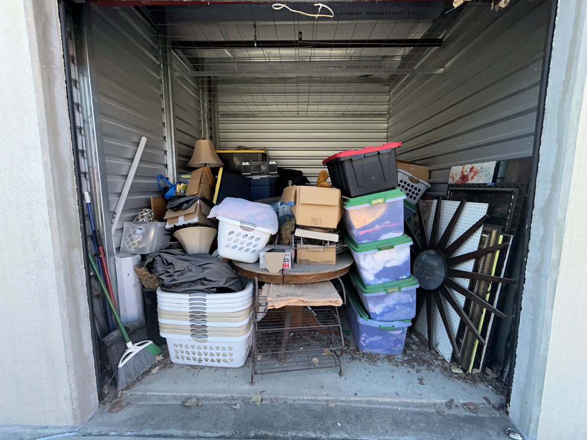 10 x 20 storage unit in Plano, TX