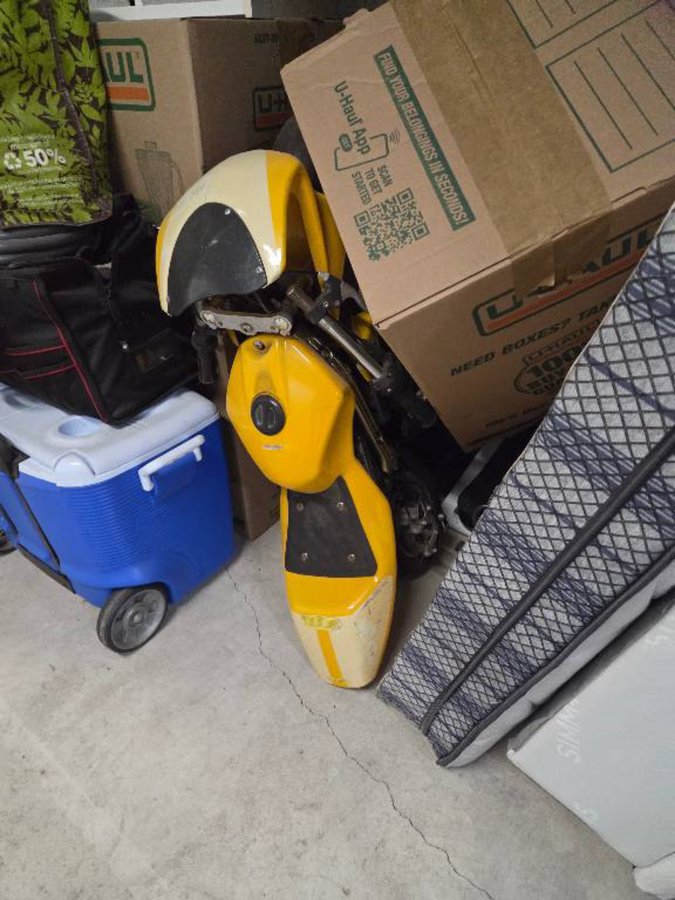 10 x 12 storage unit in Lansing, MI