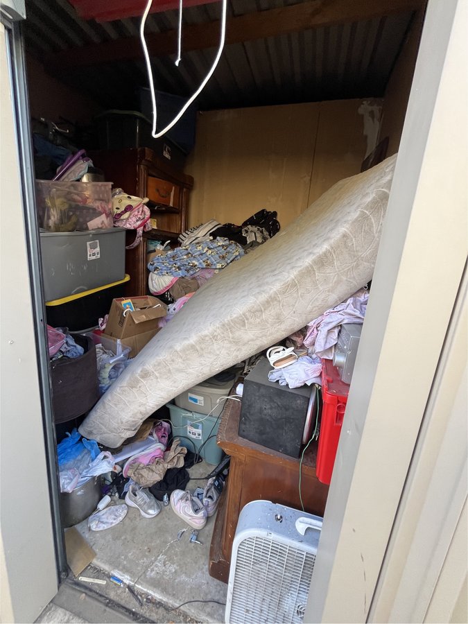 8 x 10 storage unit in Fresno, CA