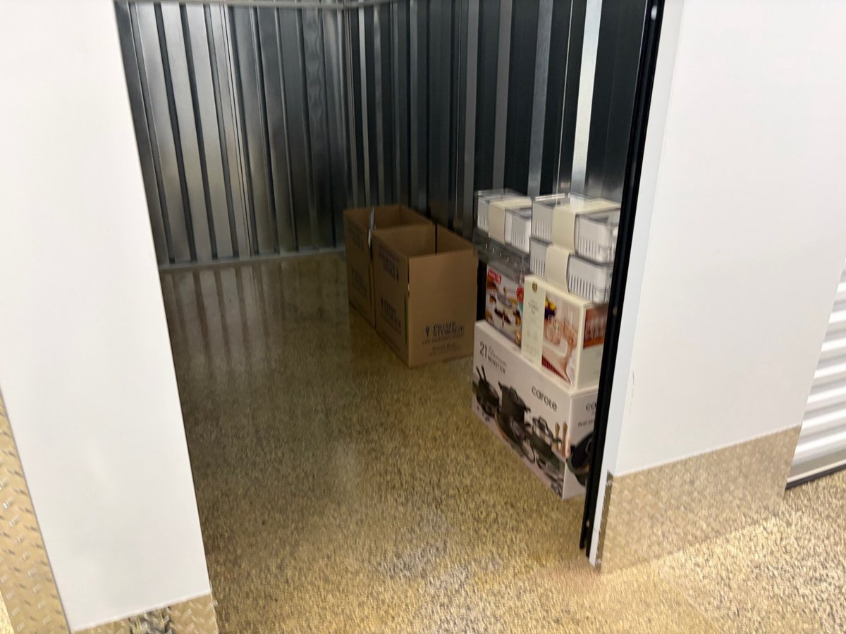 5 x 10 storage unit in Lumberton, NJ