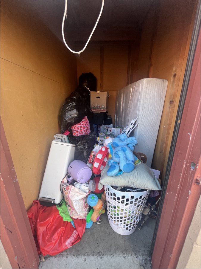 5 x 10 storage unit in Roseville, CA
