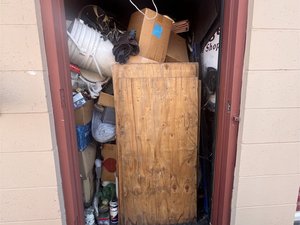5 x 10 unit in Roseville