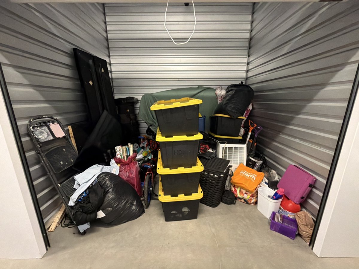 10 x 8 storage unit in South Gate, CA