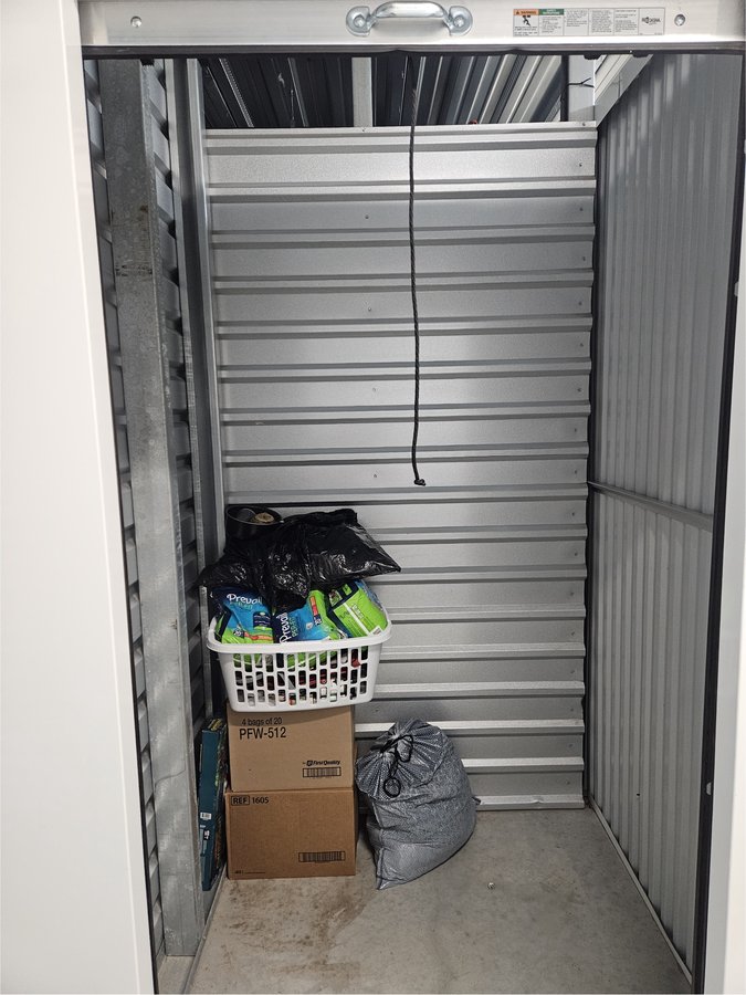 5 x 5 storage unit in Bradenton, FL