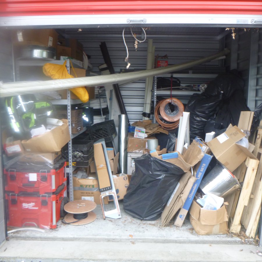 10 x 10 storage unit in Bethpage, NY