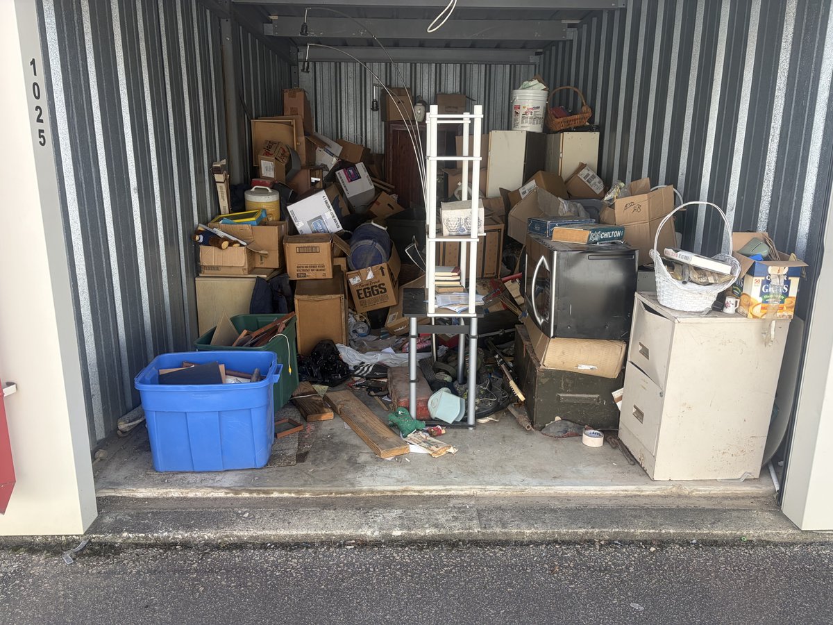 10 x 20 storage unit in Opelika, AL