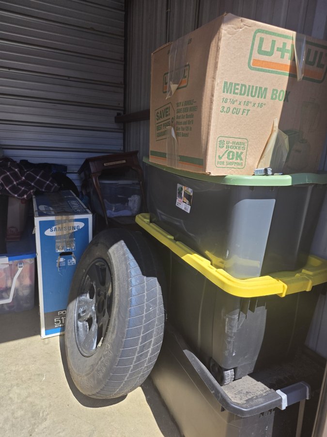 5 x 10 storage unit in California, MD