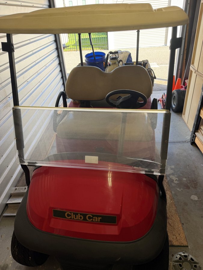 10 x 15 storage unit in Bradenton, FL