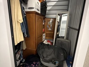 5 x 5 storage unit in South Gate, CA
