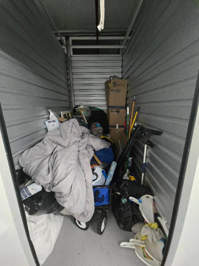 5 x 10 storage unit in St Petersburg, FL