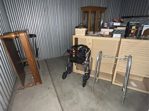 10 x 15 unit in Modesto