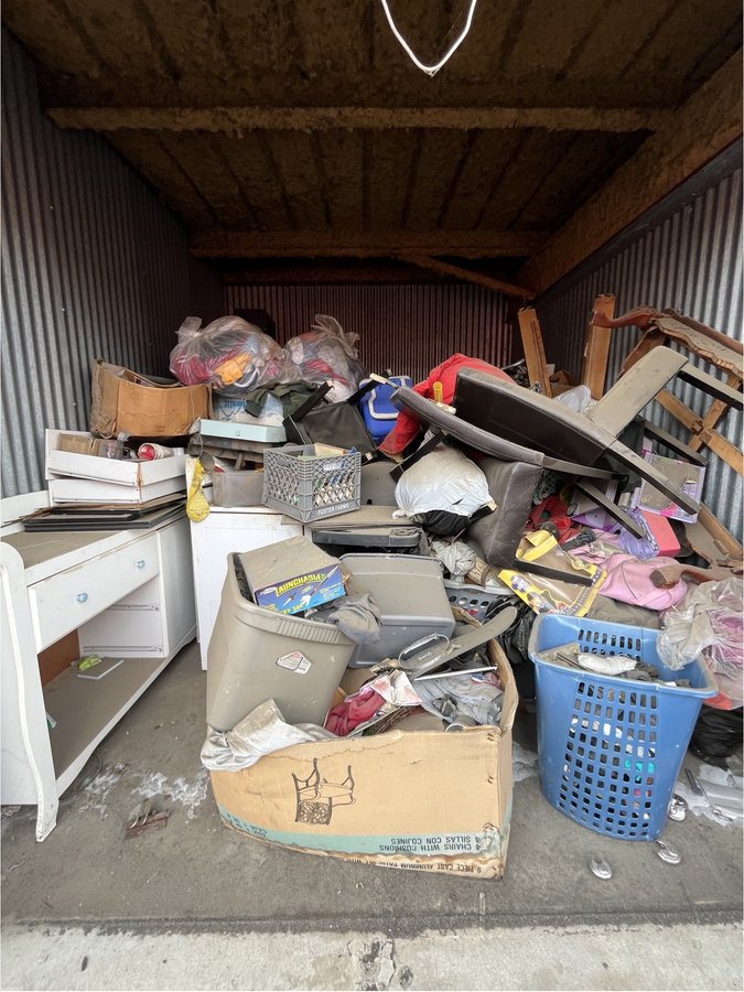 10 x 12 storage unit in Modesto, CA