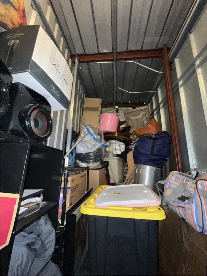 5 x 10 storage unit in Modesto, CA