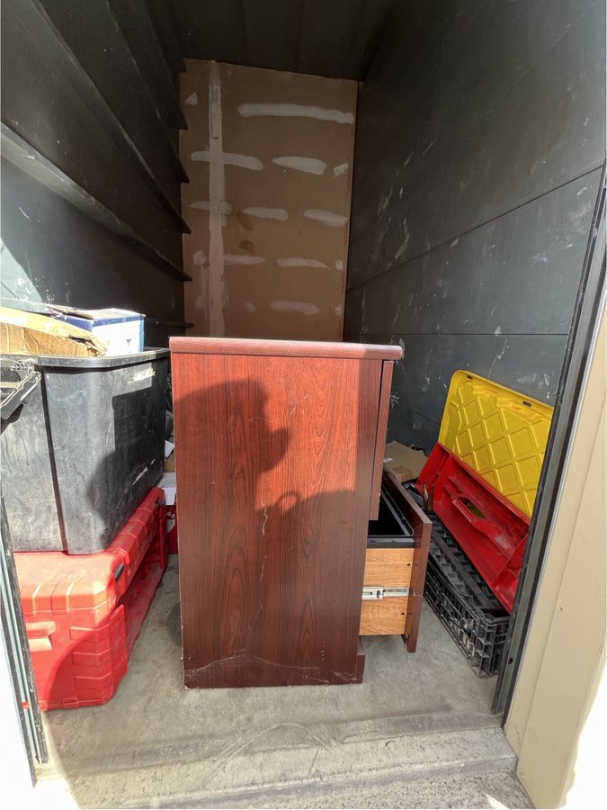 5 x 10 storage unit in Modesto, CA