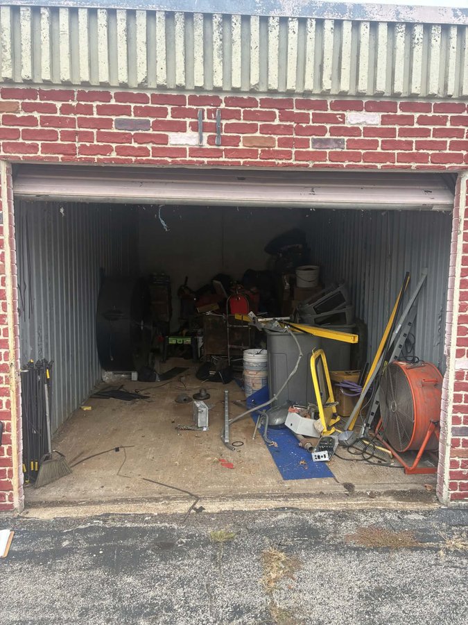 10 x 20 storage unit in Bridgeton, MO