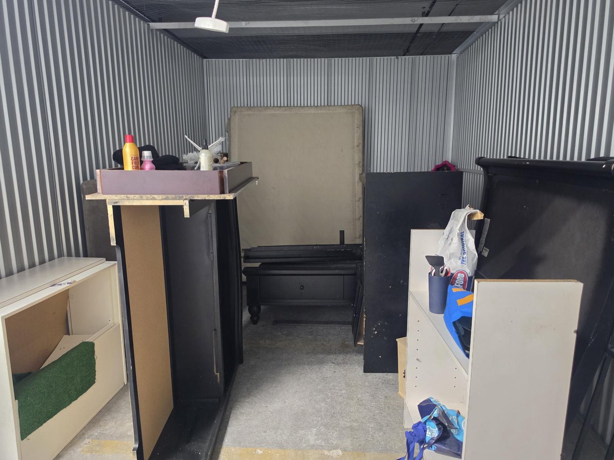 10 x 15 storage unit in Philadelphia, PA