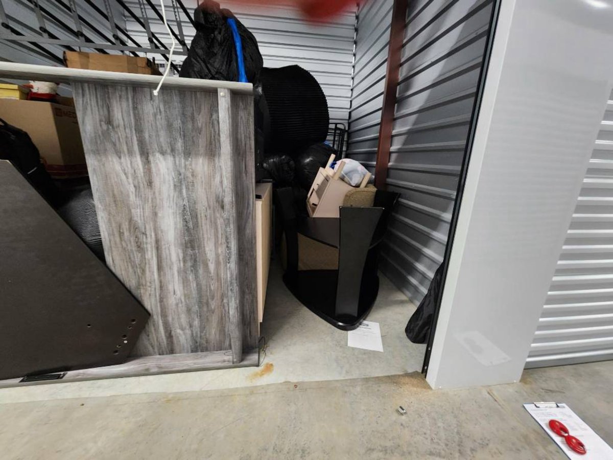 20 x 10 storage unit in Lake Saint Louis, MO