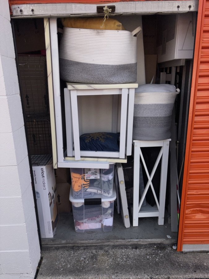 5 x 10 storage unit in Philadelphia, PA