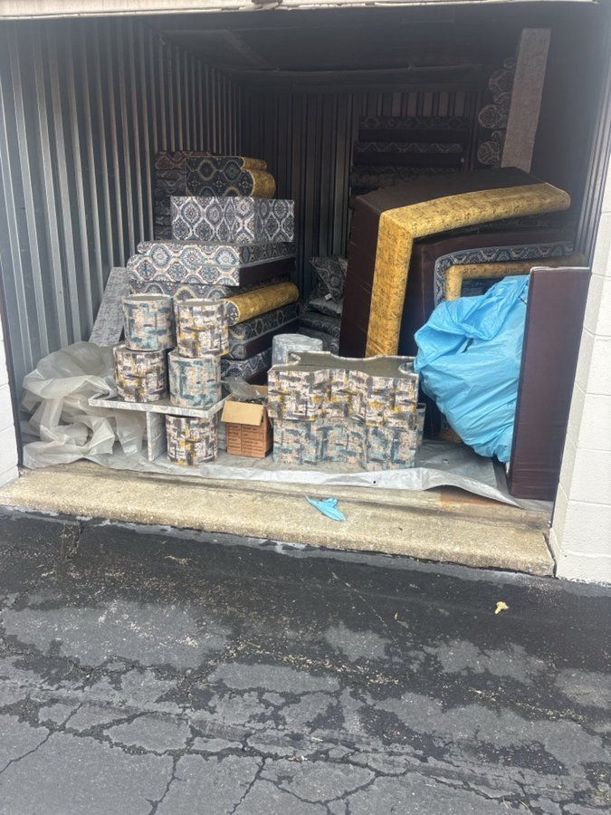 10 x 15 storage unit in Philadelphia, PA