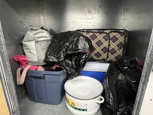 3 x 4 unit in Salinas