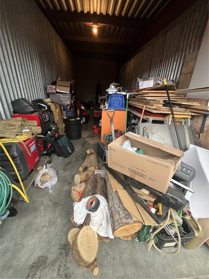 10 x 30 storage unit in Salinas, CA