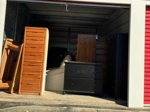10 x 20 unit in White House