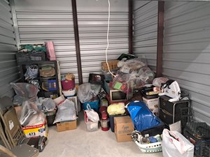 10 x 10 unit in San Antonio