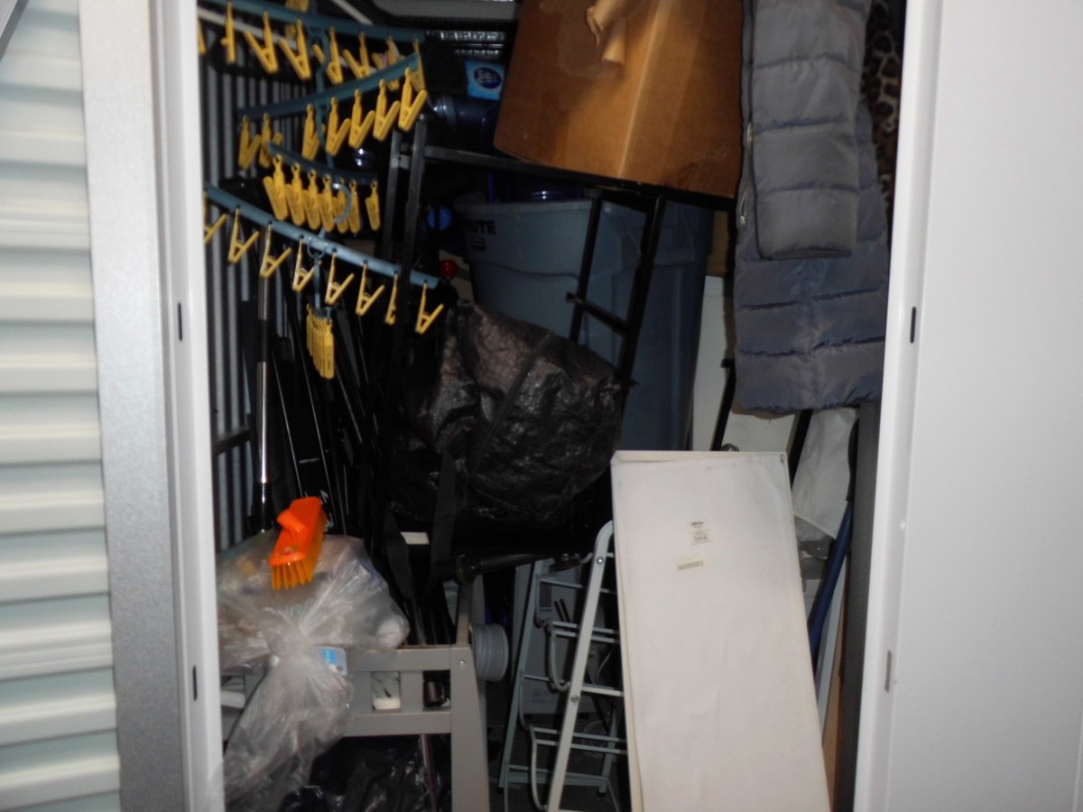 5 x 10 storage unit in Bellerose, NY