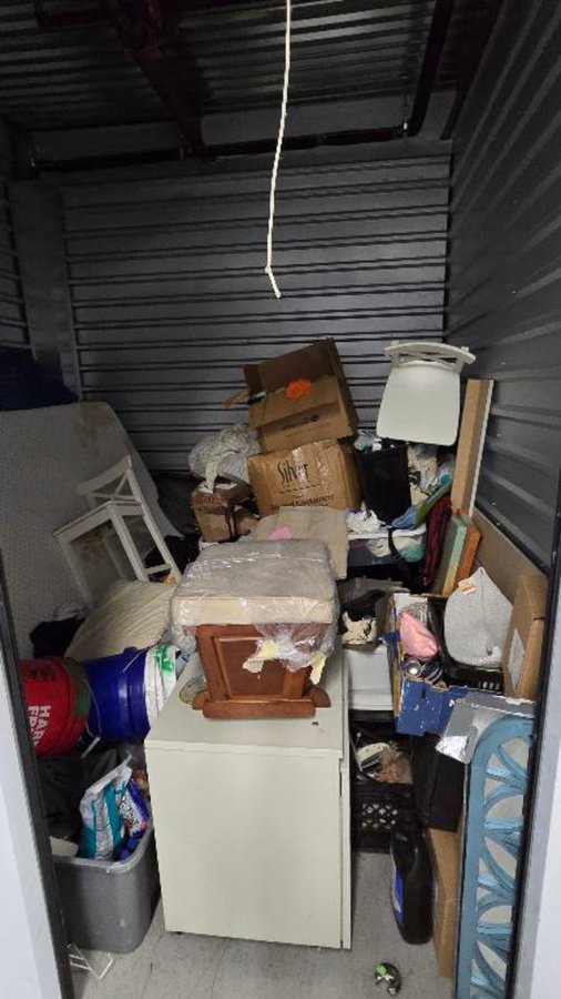 10 x 10 storage unit in Lewisville, TX
