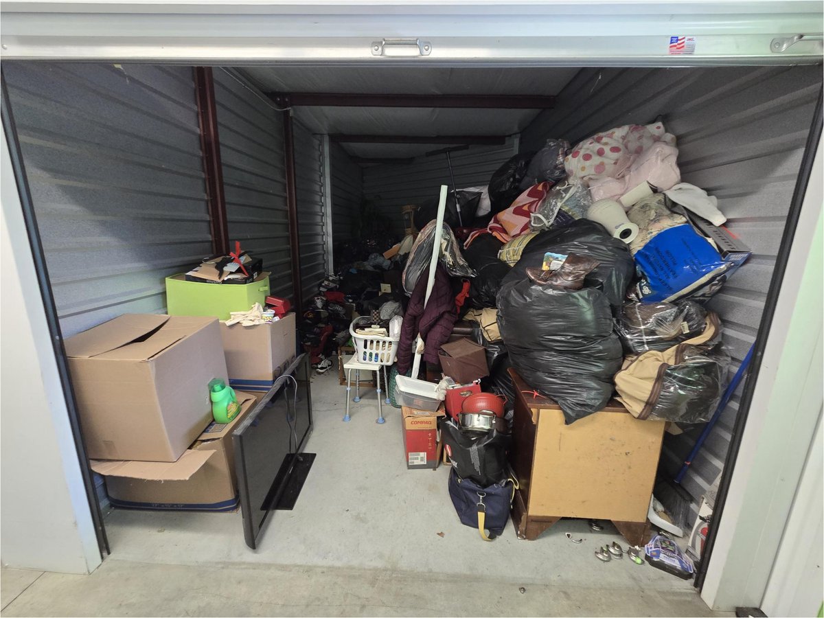 10 x 15 storage unit in Cherry Hill, NJ