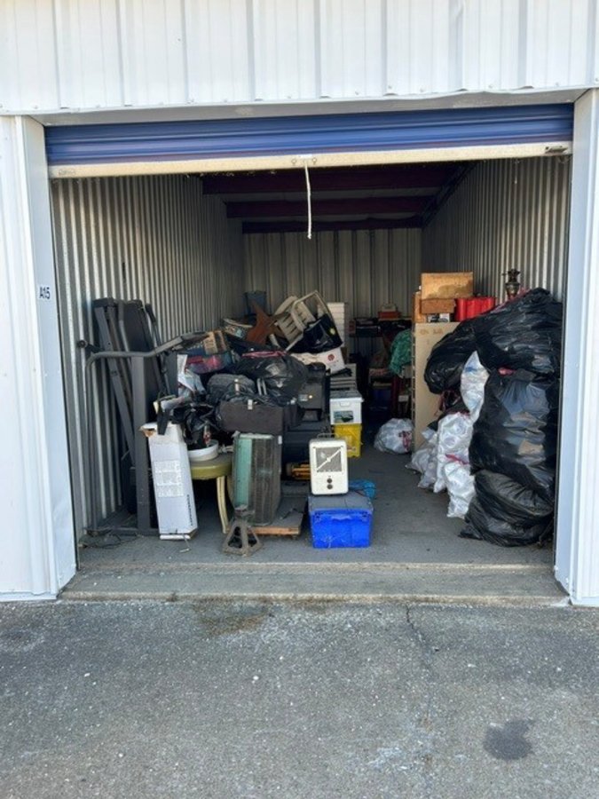 10 x 25 storage unit in Cleveland, OH