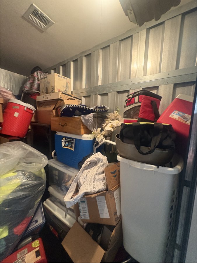 5 x 10 storage unit in Alexandria, VA