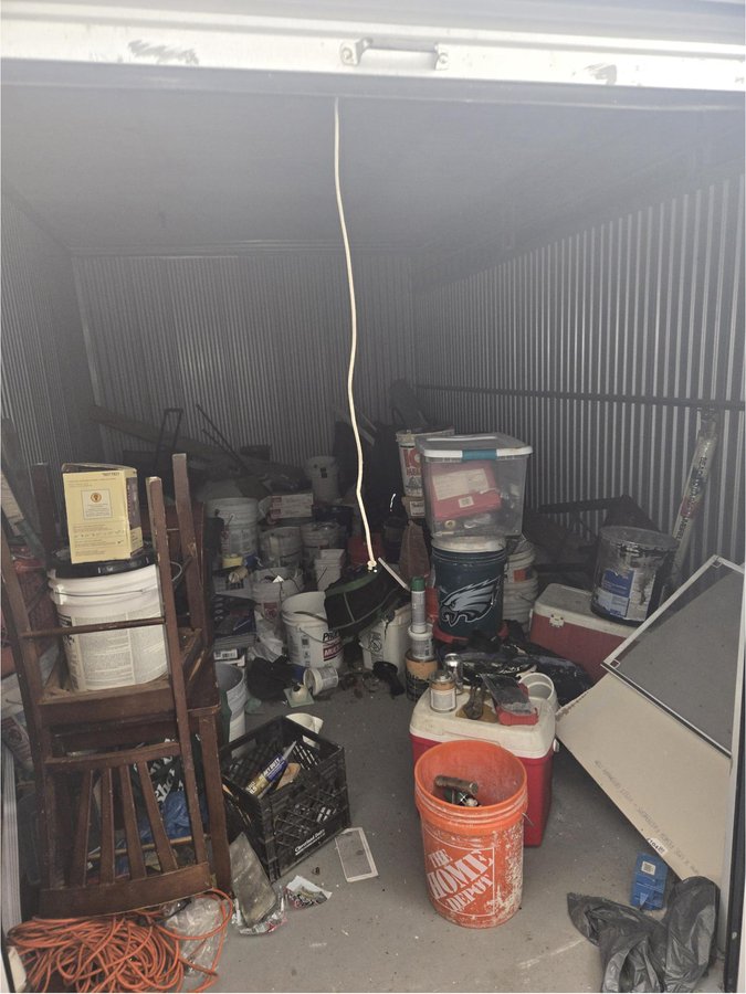 10 x 20 storage unit in Philadelphia, PA
