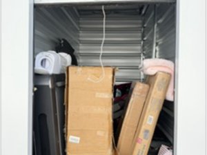 5 x 10 unit in Canal Winchester