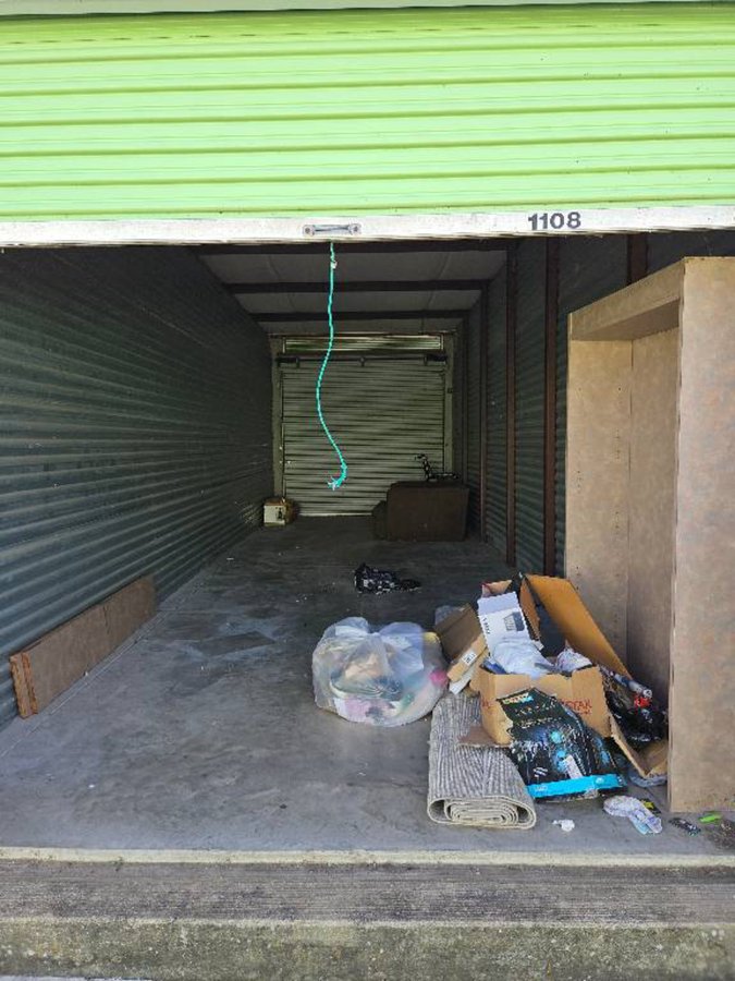 10 x 30 storage unit in Florence, KY