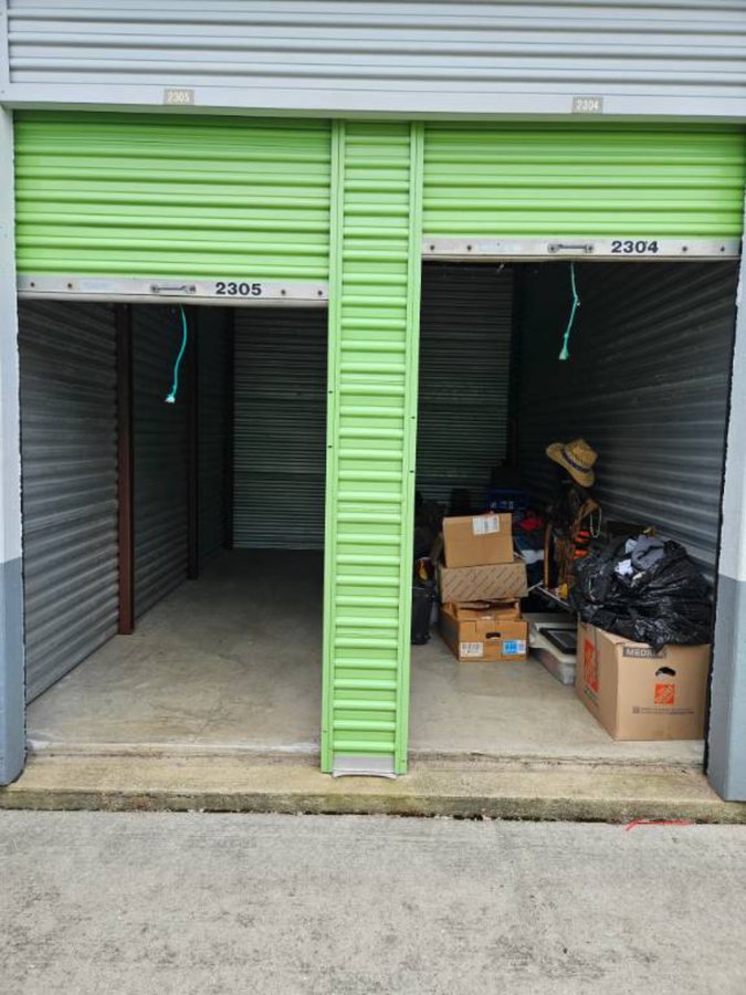 10 x 15 storage unit in Florence, KY