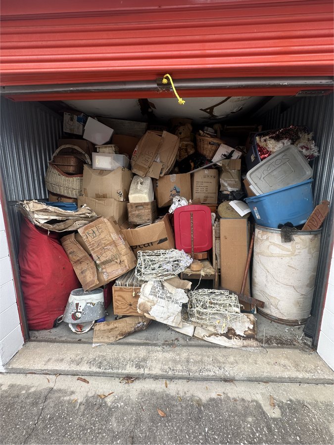 8 x 10 storage unit in Hudson, FL