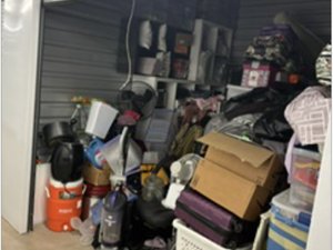 10 x 10 unit in San Antonio