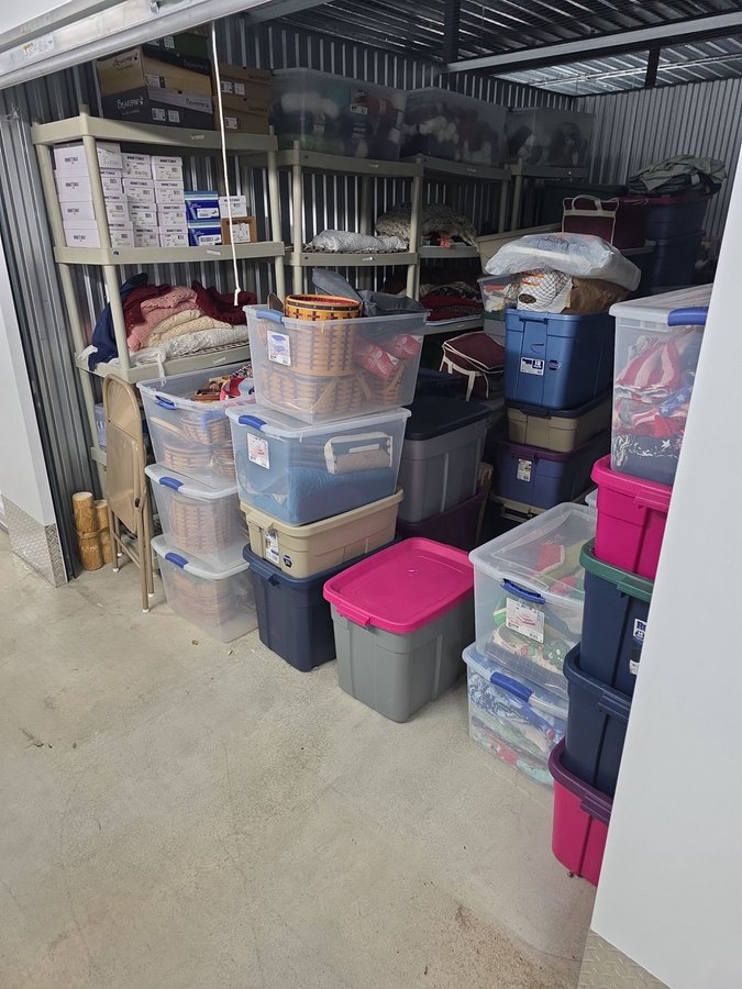 10 x 15 storage unit in West Creek, NJ