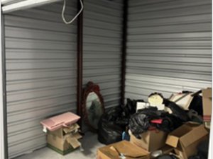 10 x 10 unit in San Antonio