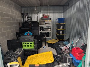 10 x 15 unit in Glenview