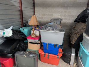 10 x 10 unit in Joliet