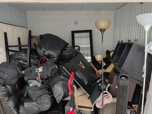 10 x 10 unit in Wheaton