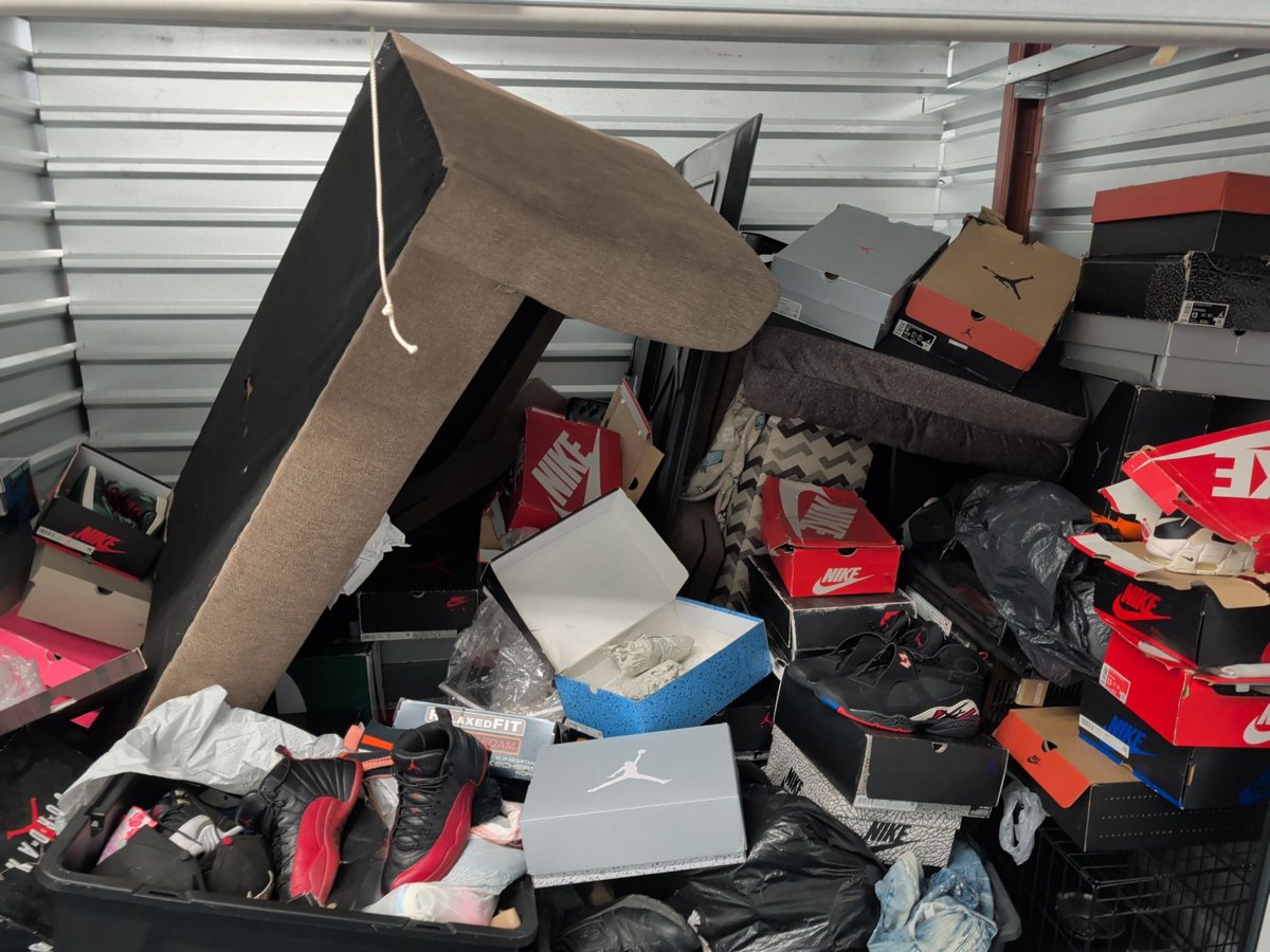 7 x 10 storage unit in Joliet, IL